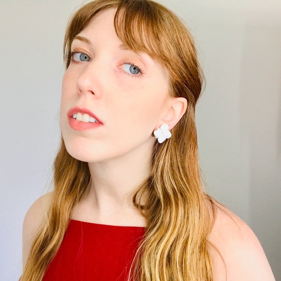 Vintage Beaded Clip-On Earrings - Picture 4 of 4